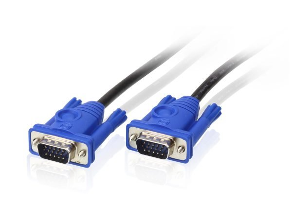 Elle offre une résolution pouvant aller de 640×480 avec 16 couleurs à 256 si l’on baisse la résolution à 320×200. Une résolution que l’on qualifie de « Mode 13h » et qui correspond à celle utilisée au démarrage de l’ordinateur lorsqu’il est en mode sans échec.Entre la fin des années 80 et le début des années 90, ce mode du cable VGA fut incontournable des jeux Il est possible d’utiliser plusieurs moniteurs avec un ordinateur. L'avantage est d’avoir un nombre de pixels supérieur et ainsi d’utiliser par exemple une définition pouvant monter jusqu'à 2 048 × 768 points.