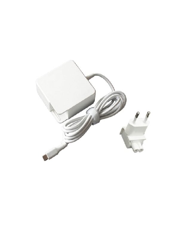 Ce chargeur MacBook USB-C 61 W est spécialement conçu pour les Macbook Pro 13″ dotés de ports Thunderbolt 3 (USB-C). Composé d’un adaptateur secteur USB-C de 61 W et d’un câble de charge USB-C, il présente les mêmes performances de charge que celui d’origine : une charge rapide tout en sécurité à la maison comme au bureau !